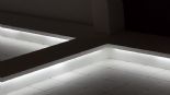 Bandeja de luz indirecta.